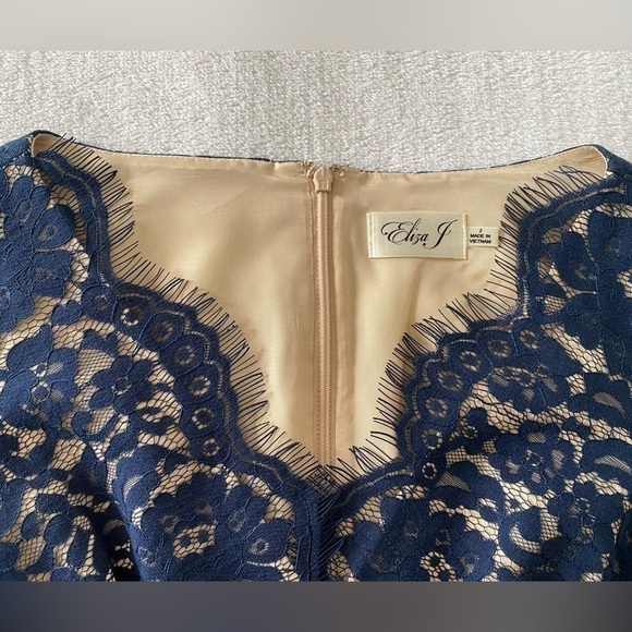 Eliza J Lace & Faille Lace A-Line Party Faux Wrap Dress Size 2 - Picture 4 of 7